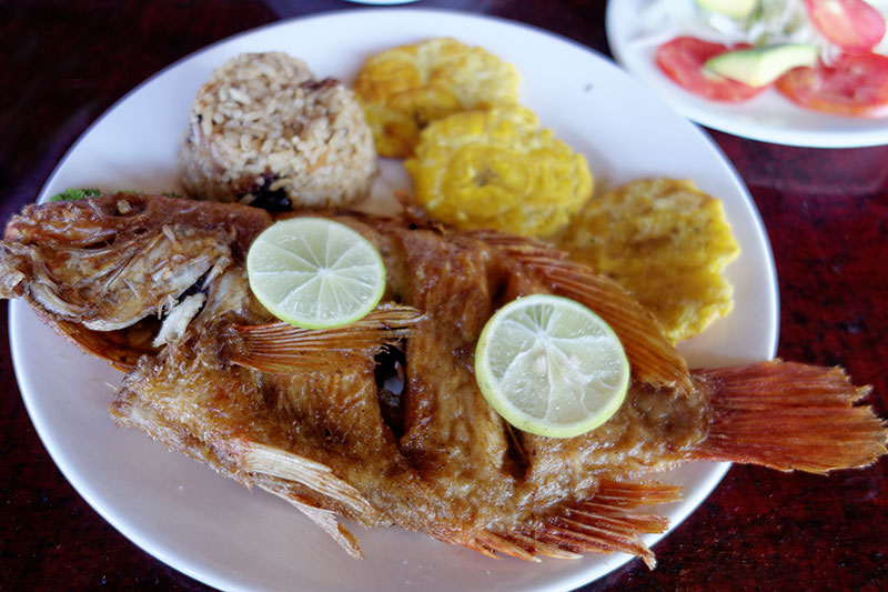 Food in Cartagena - Fried Snapper