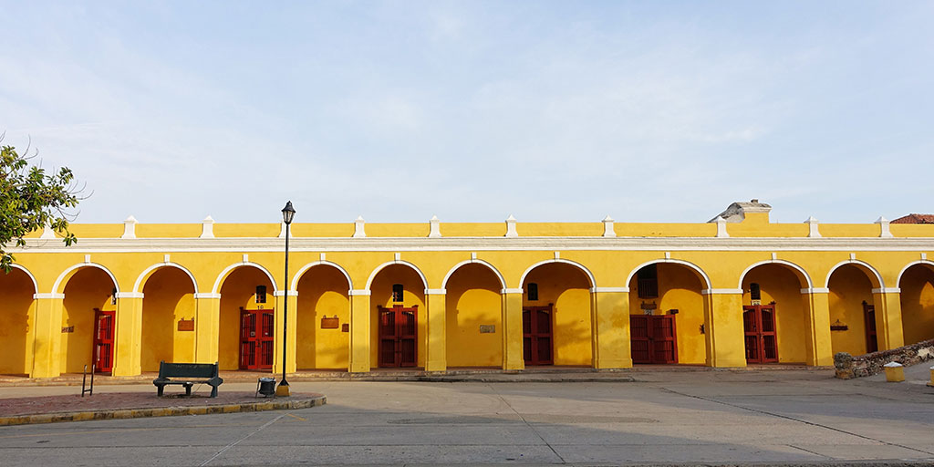 Las Bóvedas Artisan Shops