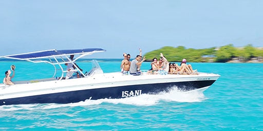 Boating in the Rosario Islands