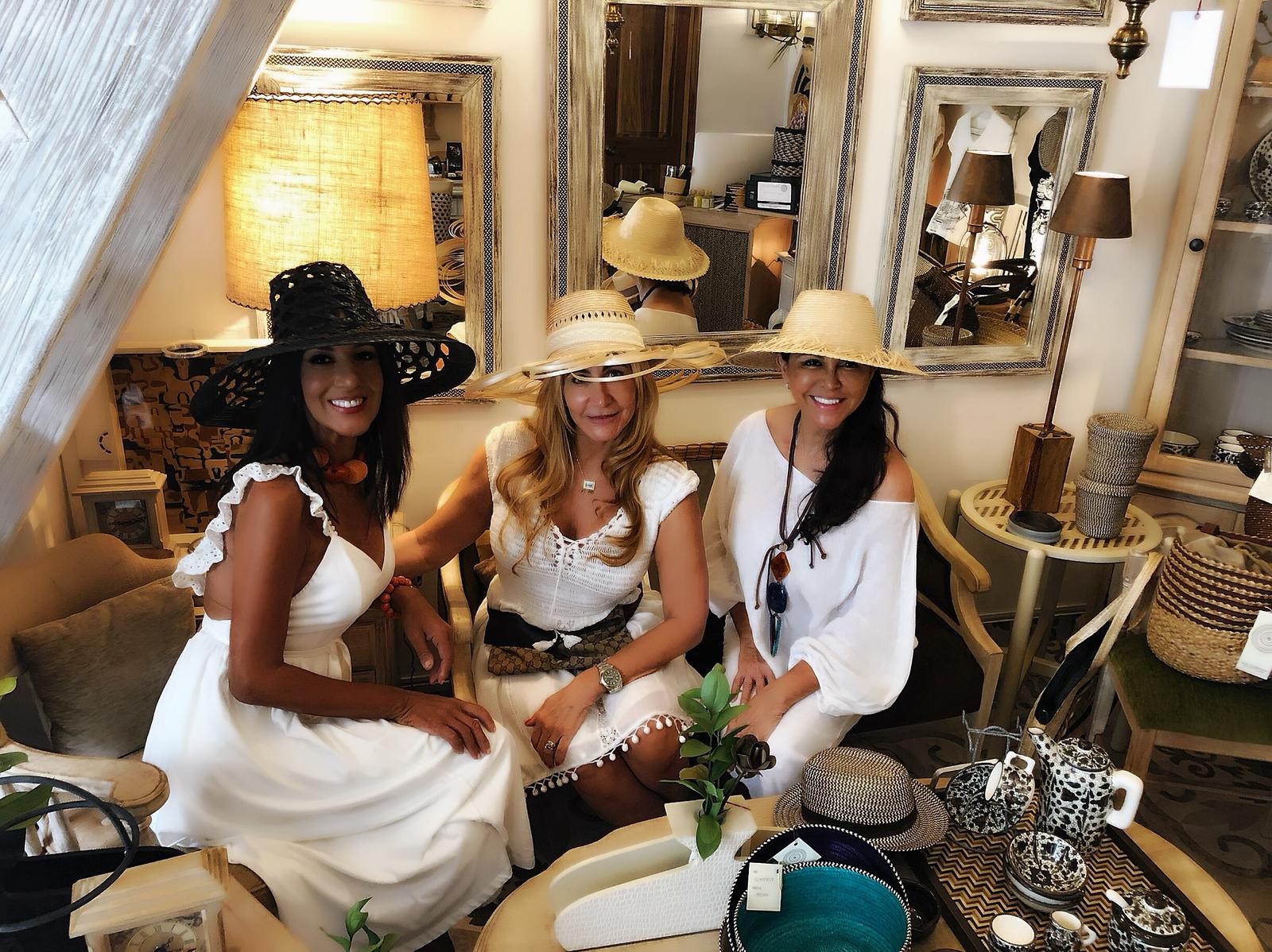 Pia and Daisy with Martha Hampton from Cartagena Colombia Rentals