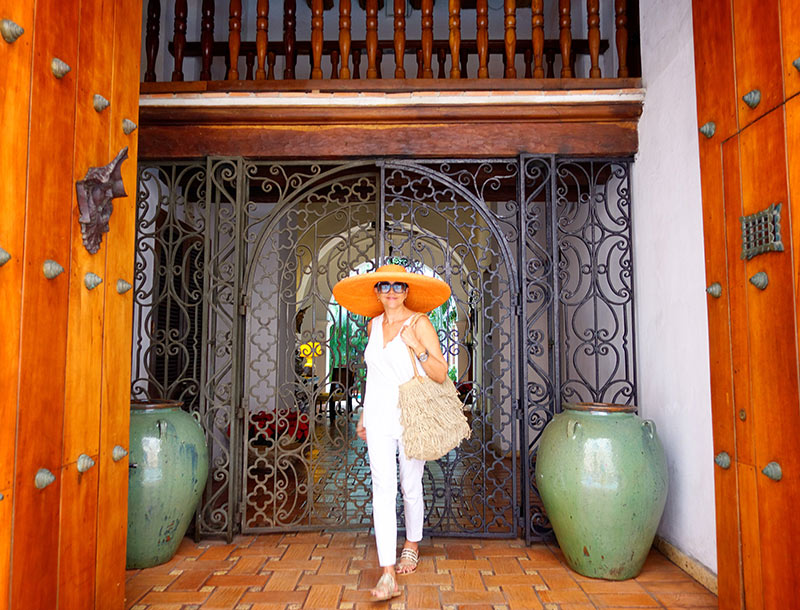 How to Dress in Cartagena Colombia