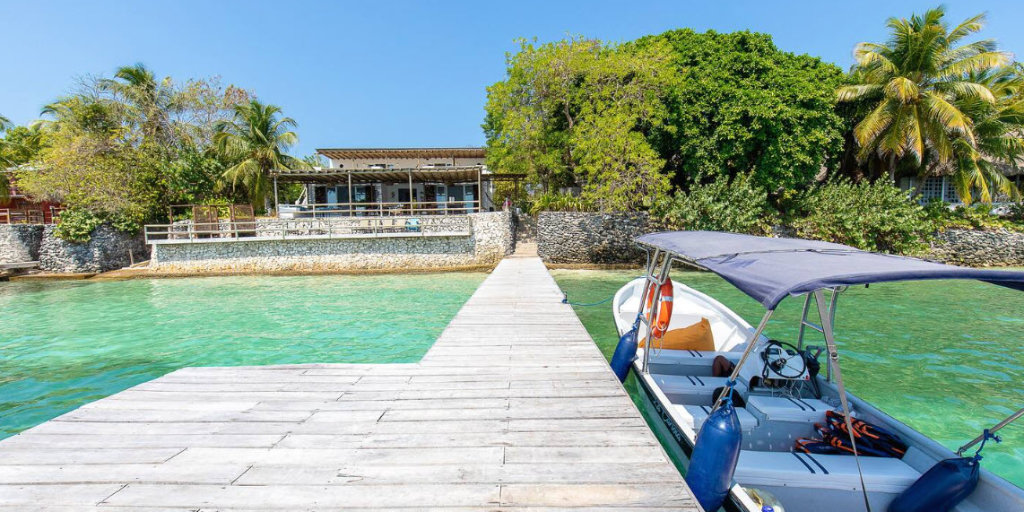 Casa Mayito Beach Home Rental in Rosario Islands